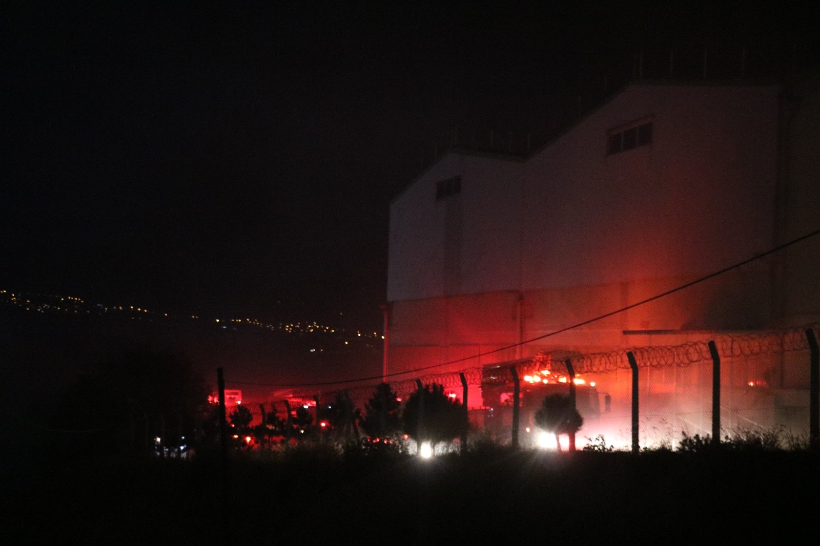 Kahramanmaraş’ta iplik fabrikasında yangın #kahramanmaras
