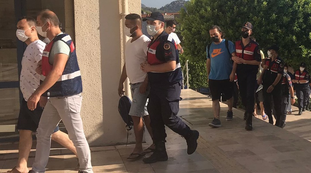 FETÖ şüphelileri Yunan adalarına kaçmak isterken yakalandı #mugla