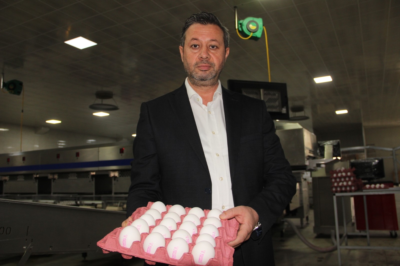 Kuraklık nedeniyle artan yem fiyatları yumurtaya yansıdı #afyonkarahisar