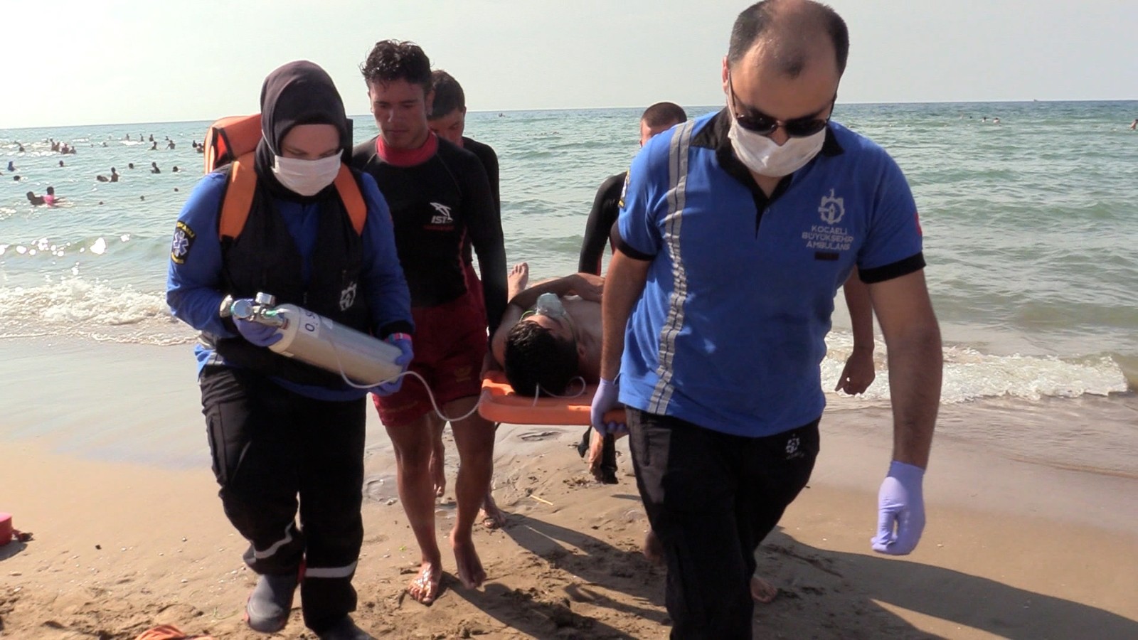 Büyükşehir sağlık ekipleri sahillerde 151 acil müdahale yaptı #kocaeli