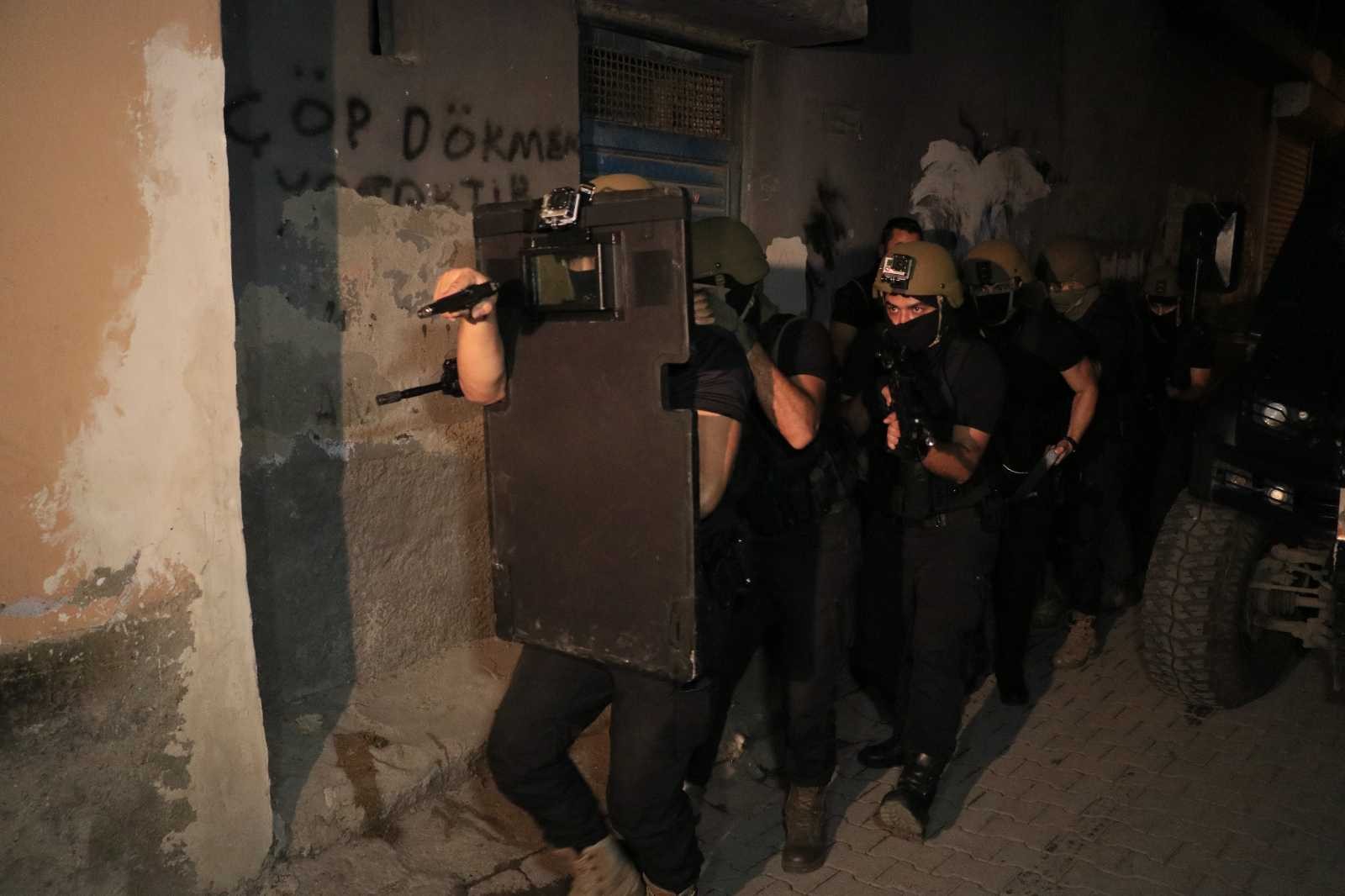 Adana ve İstanbul’da DEAŞ operasyonu: 14 gözaltı kararı #adana