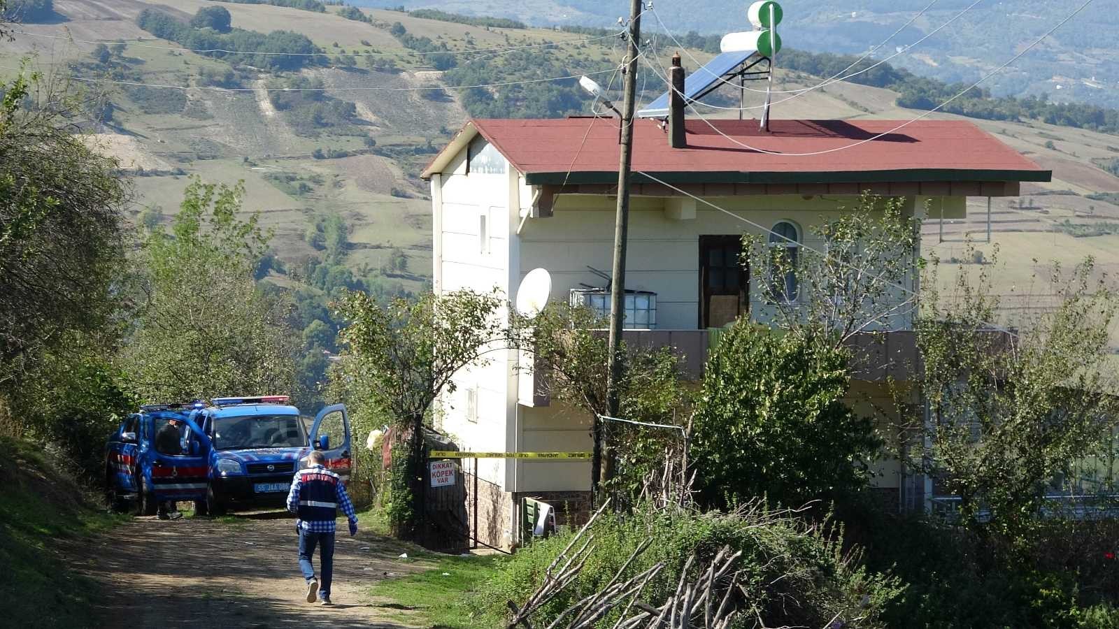 emlakciya evinin onunde silahli saldiri esi oldu kendisi agir yaralandi samsun haberleri