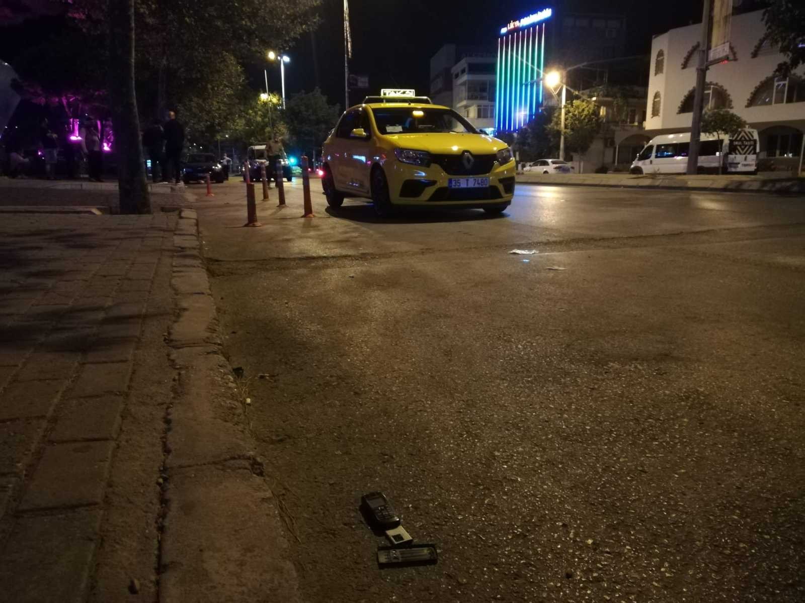 Yarış yapan sürücüler dehşet saçtı: 1 ağır yaralı #izmir