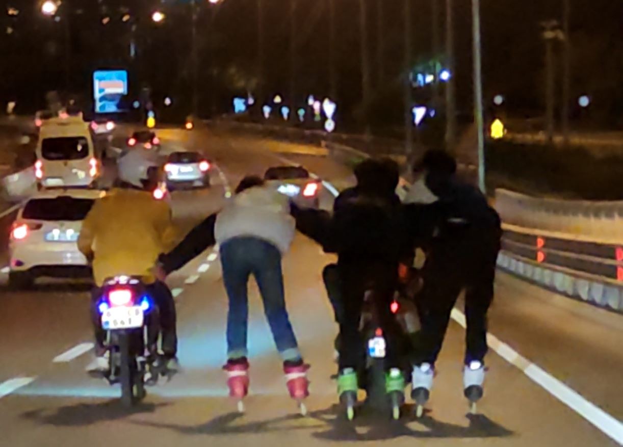 Antalya’da trafikte ‘pes’ dedirten tehlike dolu anlar #antalya