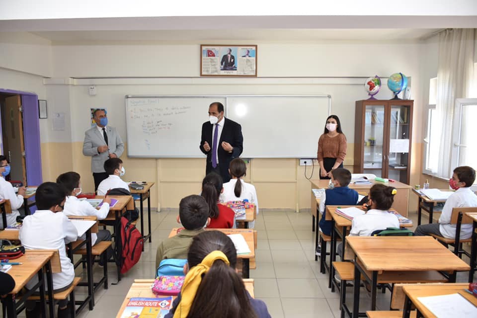 İl Milli Eğitim Müdür Gün, okullarda incelemede bulundu #erzincan