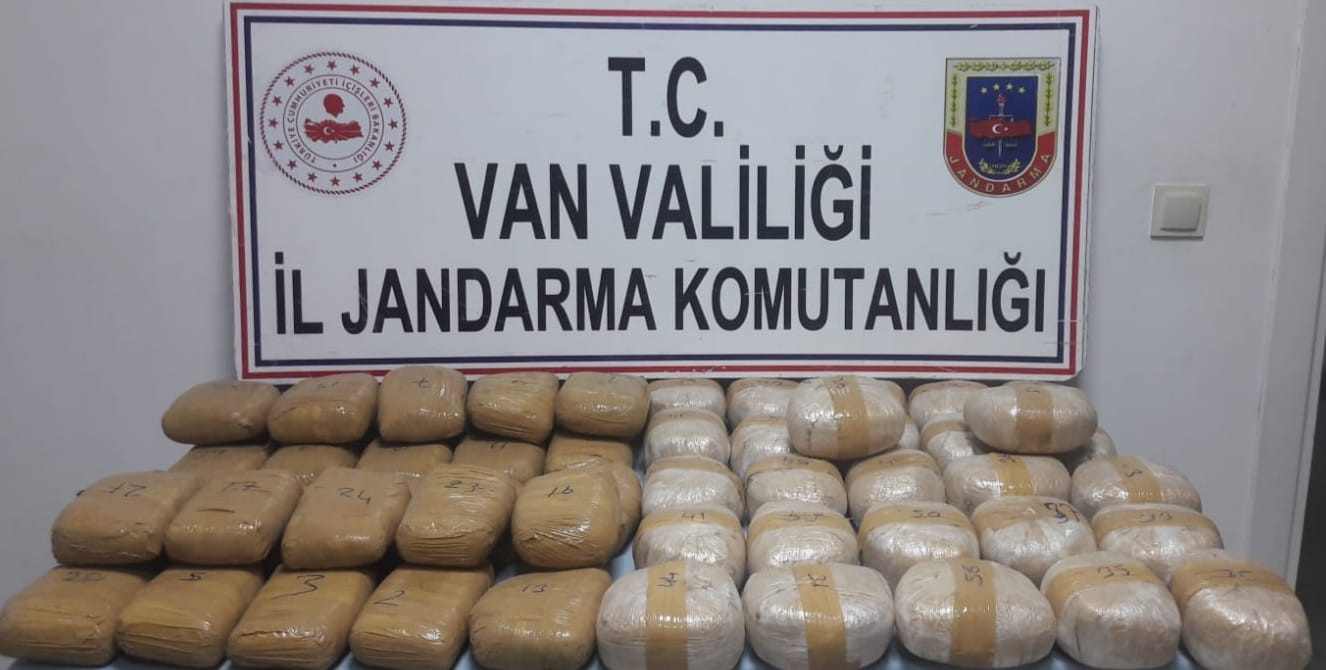 Van’da 60 kilo esrar ele geçirildi