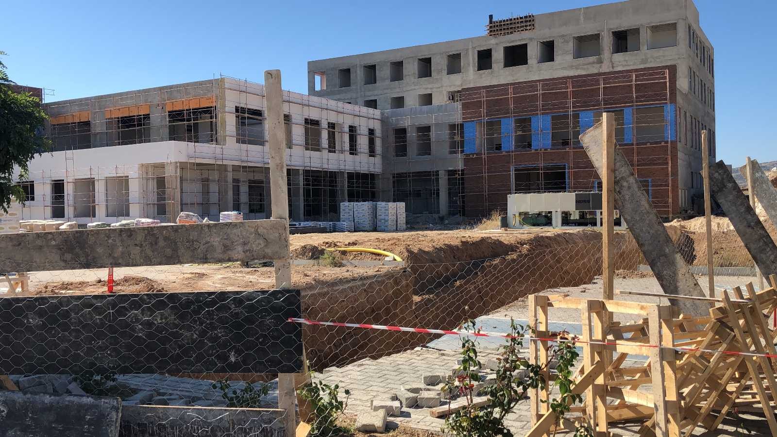 Süleyman Demirel Üniversitesi’nde öğrencinin hayatına mal olan inşaatta önlem alındı #isparta