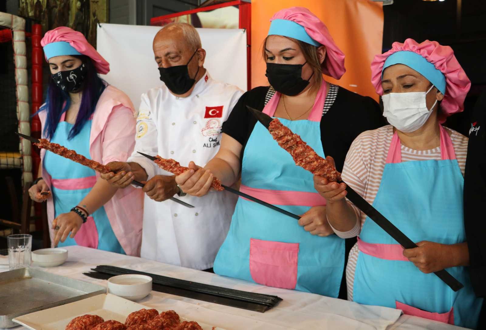 Kebabın başkentine kadın kebap ustaları geliyor #adana