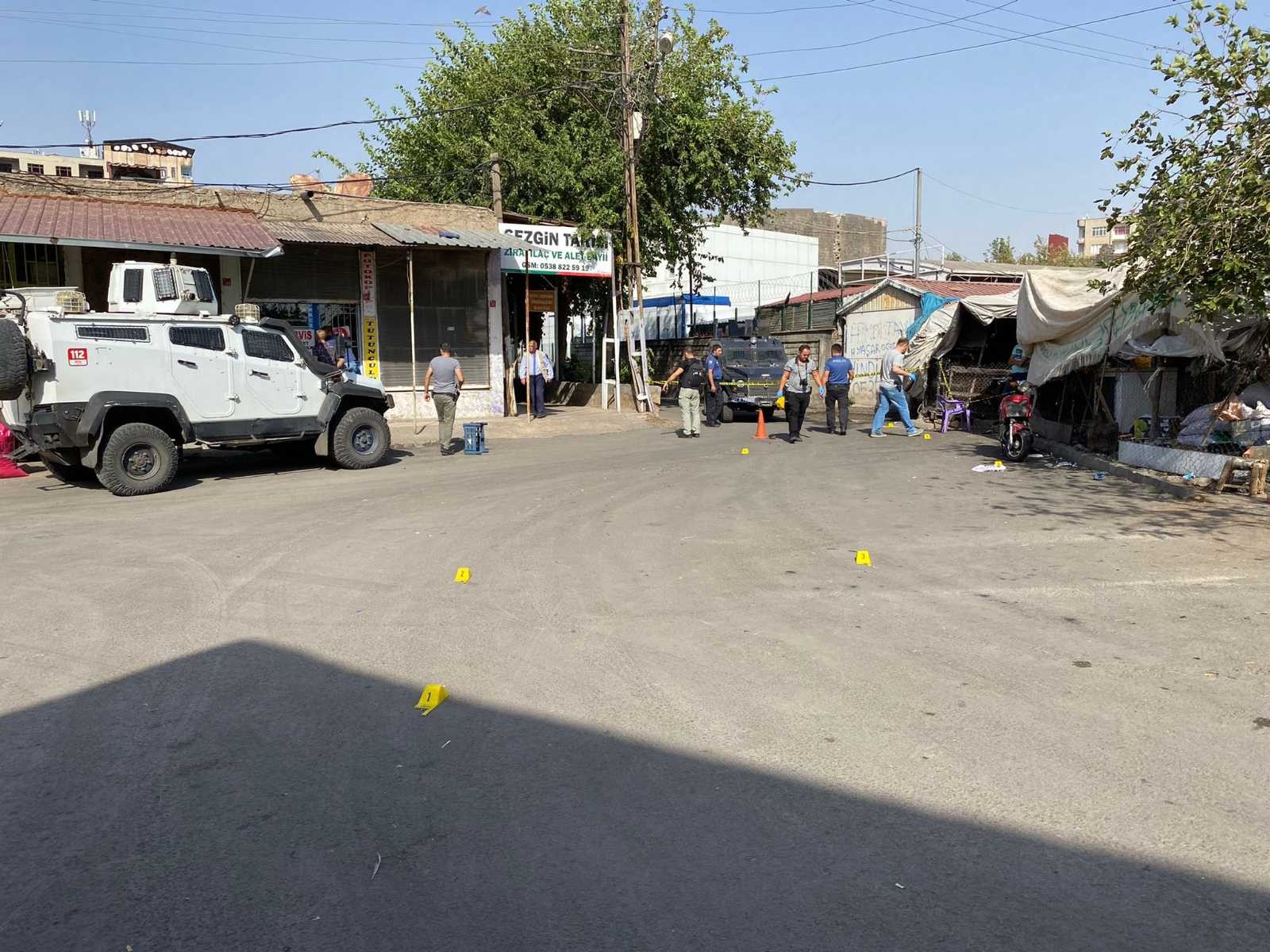 Diyarbakır’da pikap kiralama mevzusu kanlı bitti: 1’i ağır 6 yaralı #diyarbakir