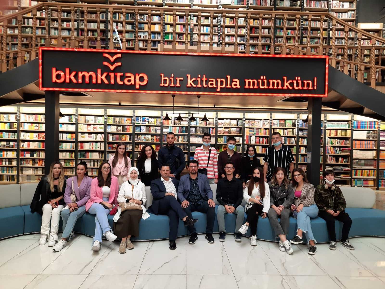 Kosovalı öğrencilerden Avrupa’nın en büyük kitabevine ziyaret #bursa