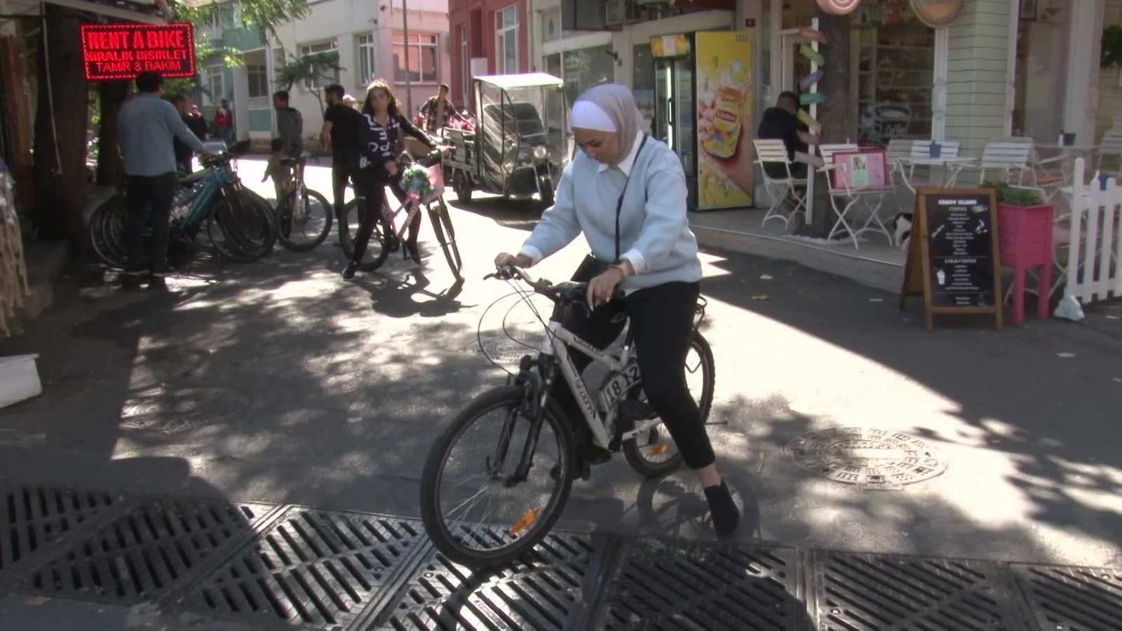 (Özel) Adalar’da akülü araç yasağı gelince bisikletlere talep arttı #istanbul