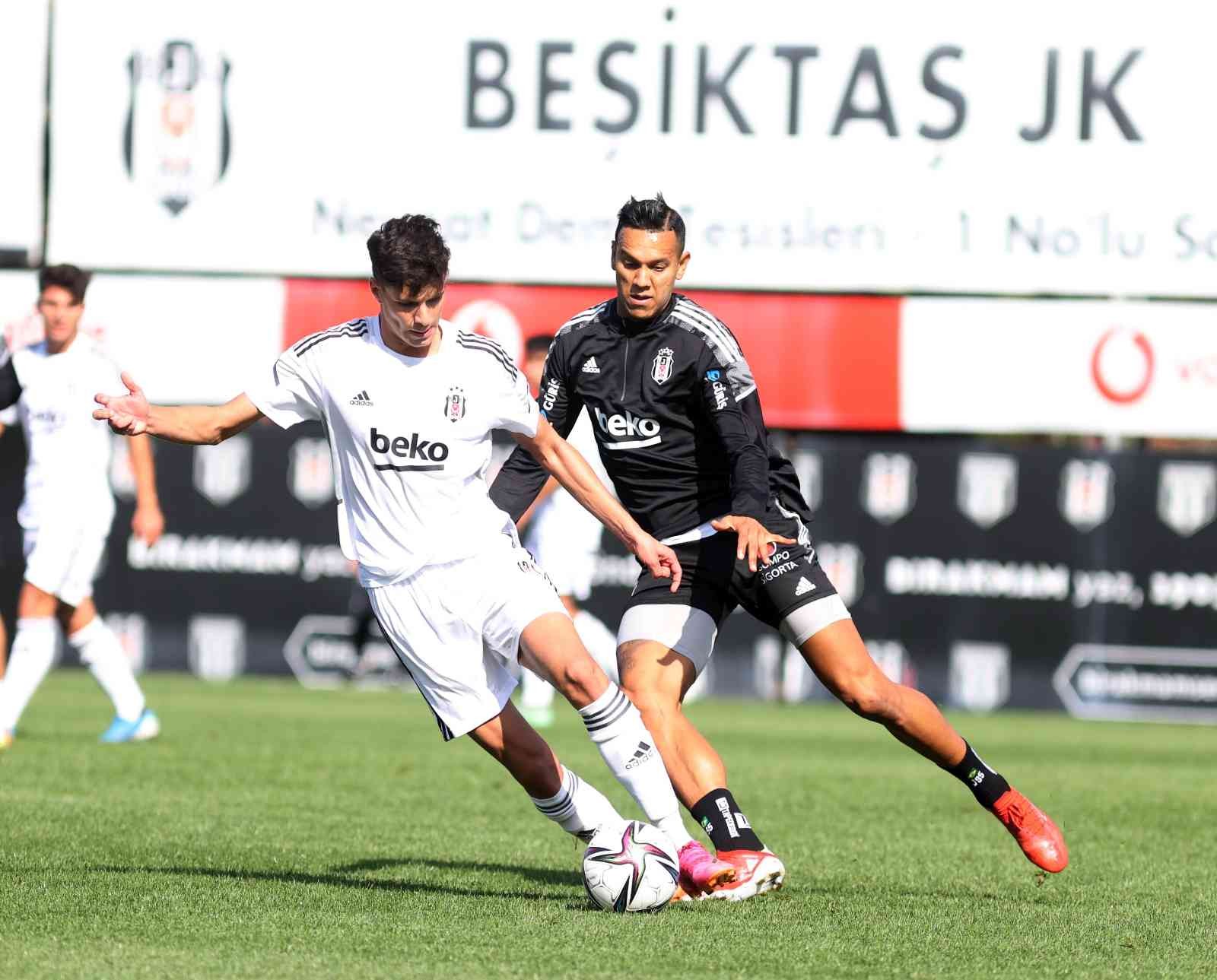 Beşiktaş, U-19 Akademi Takımı ile antrenman maçı yaptı #istanbul