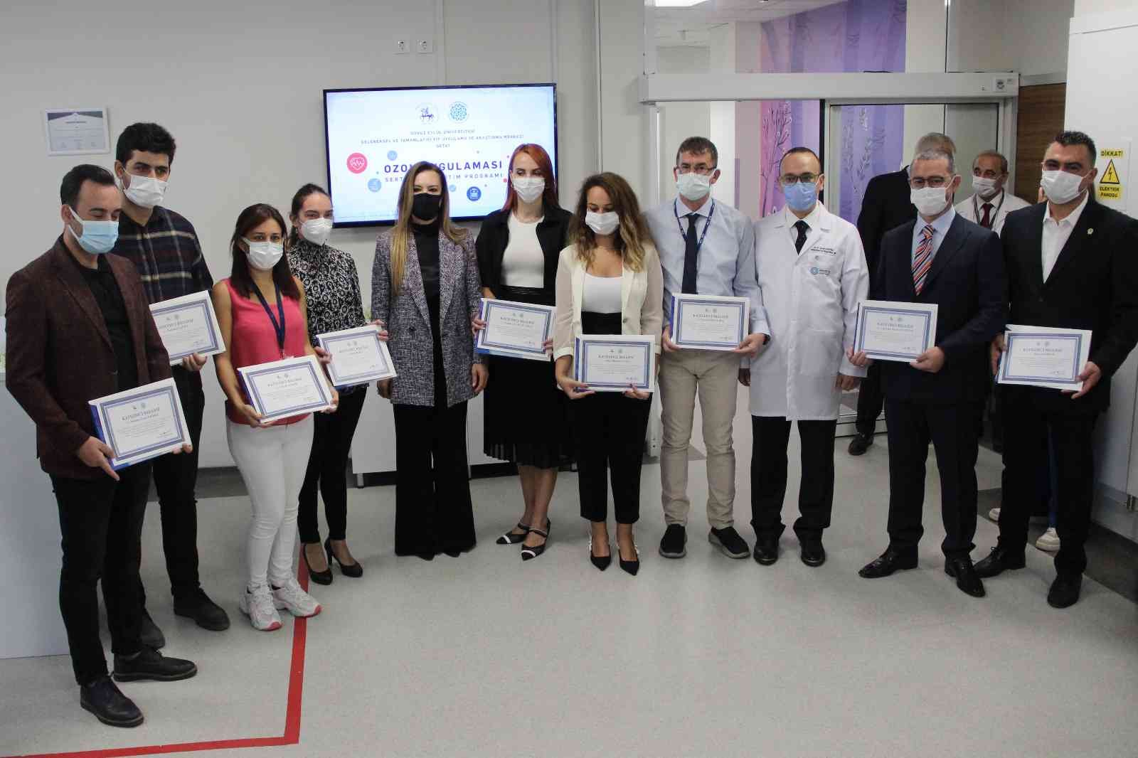 Dokuz Eylül Üniversitesinde doktorlara ozon tedavisi eğitimi #izmir