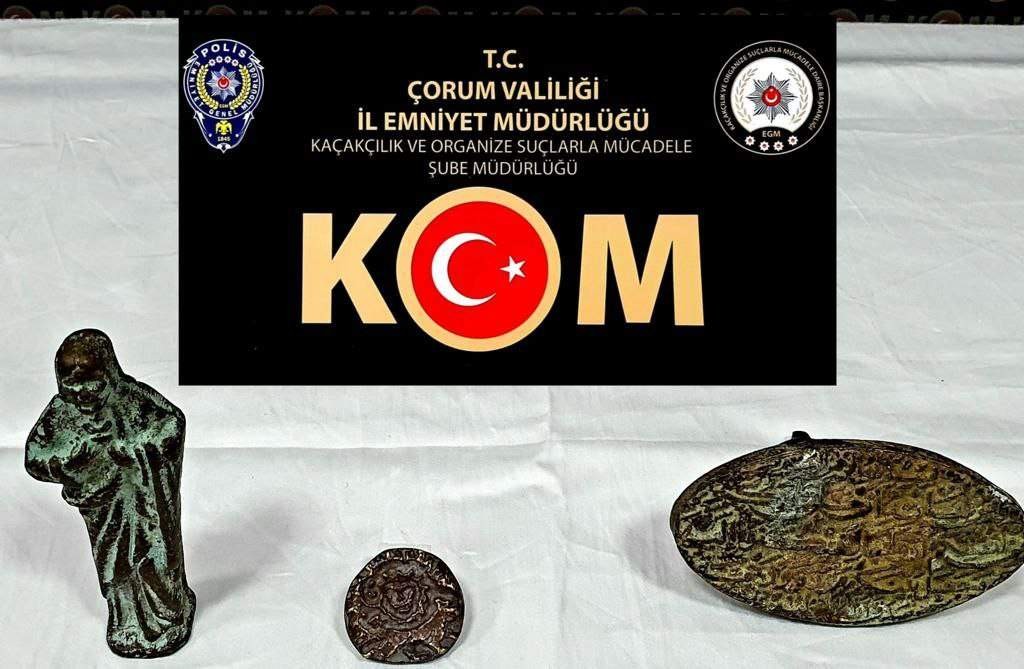 Çorum polisinden tarihi eser operasyonu #corum