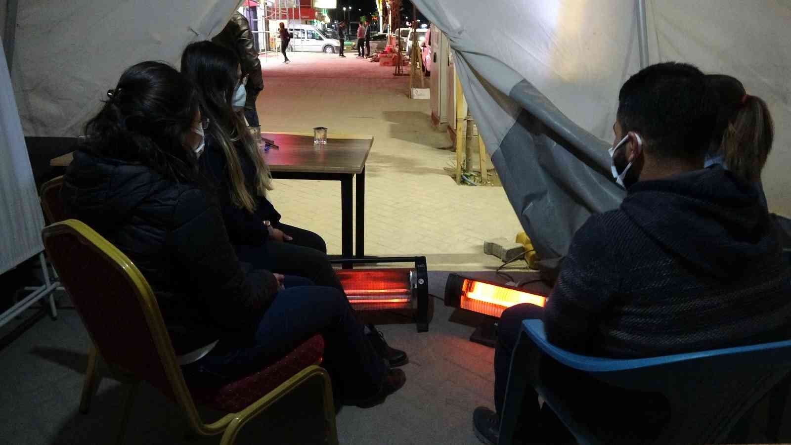 Yüksekova’da soğuklar etkisini gösterdi #hakkari Yüksekova’da soğuklar etkisini gösterdi #hakkari