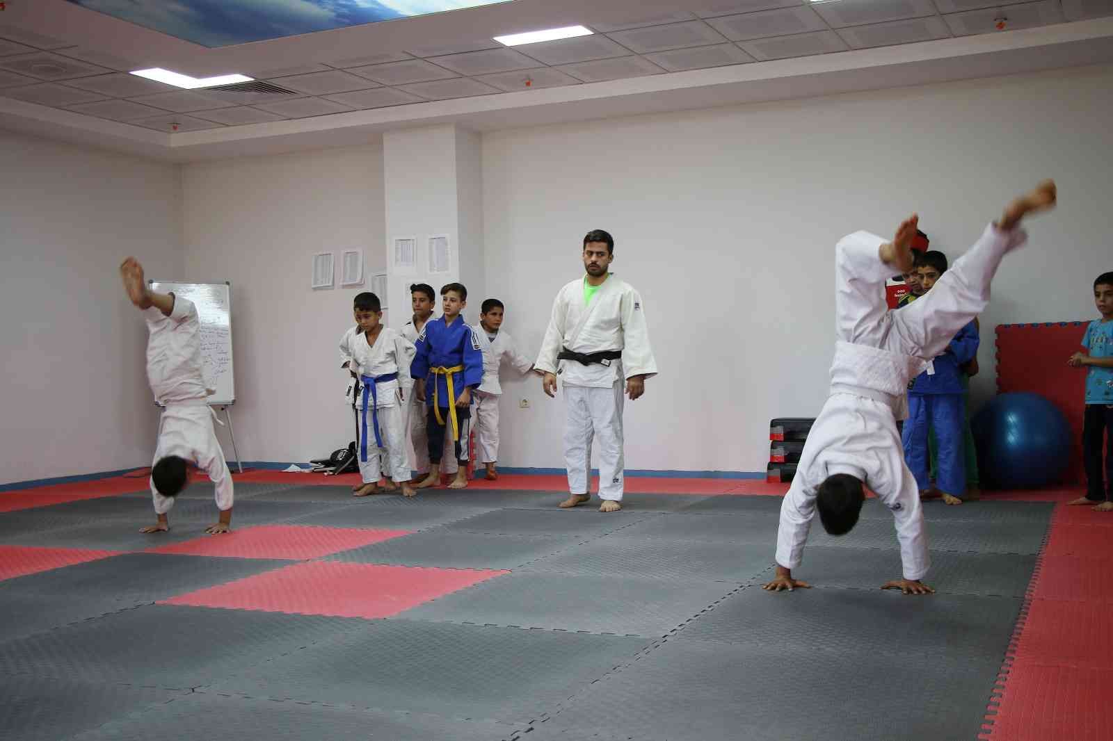 Şanlıurfa’da lisanslı judocular yetiştiriliyor #sanliurfa