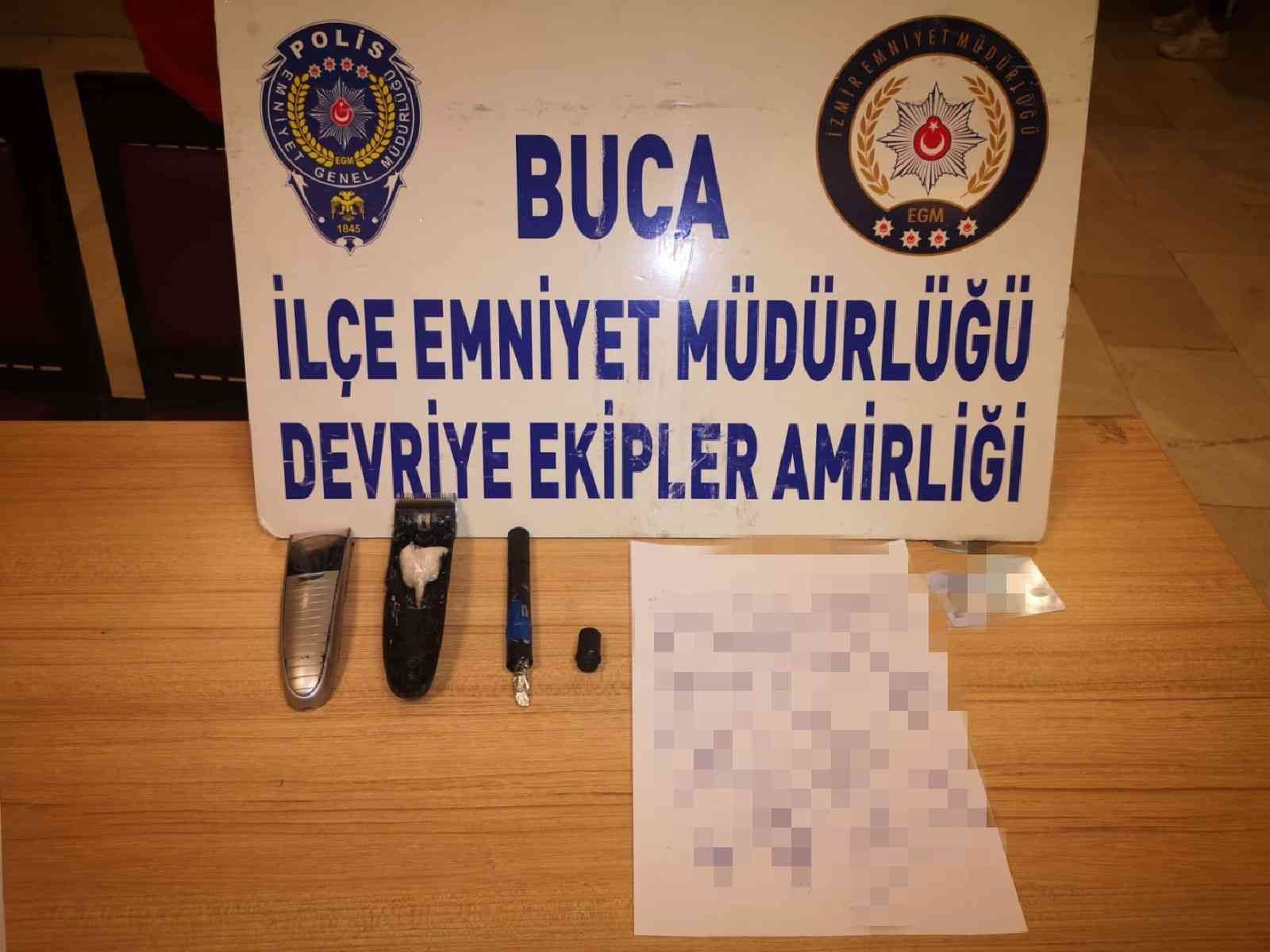 Tıraş makinesi ve kalemin içine uyuşturucu gizlemiş #izmir