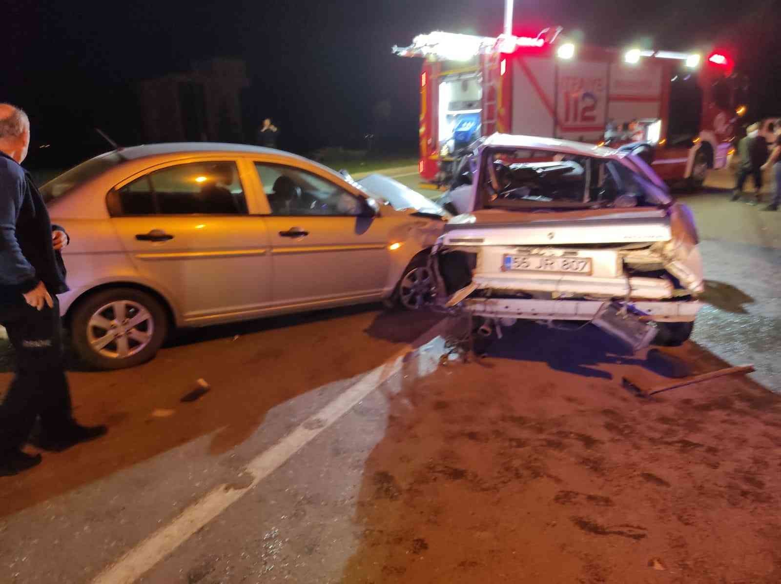 Samsun’da iki otomobil çarpıştı: 6 yaralı #samsun