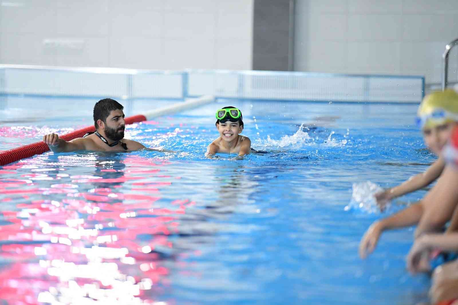Altındağ Belediyesinde ücretsiz yüzme kursları başlıyor #ankara
