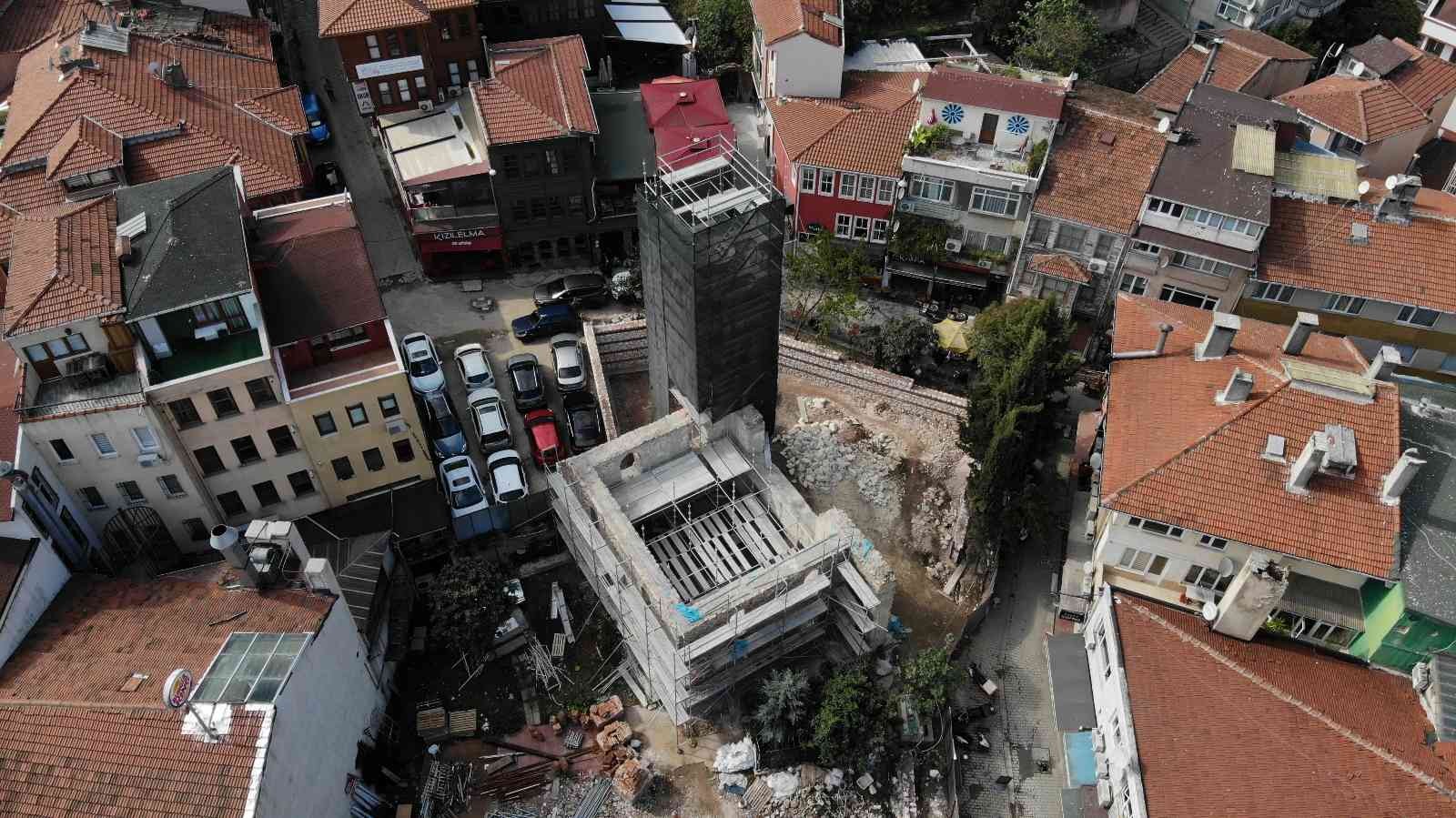 (Özel) Üsküdar’da 460 yıllık Gülfem Hatun Camii’nin restorasyon çalışması havadan görüntülendi #istanbul