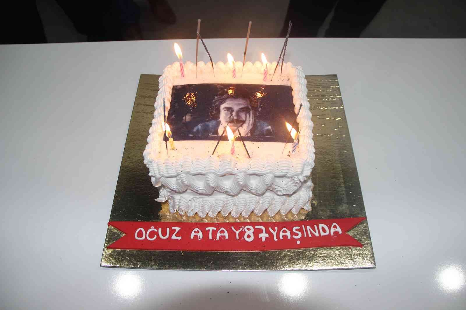 Oğuz Atay’ı doğum gününü, memleketinde pasta keserek kutladılar #kastamonu