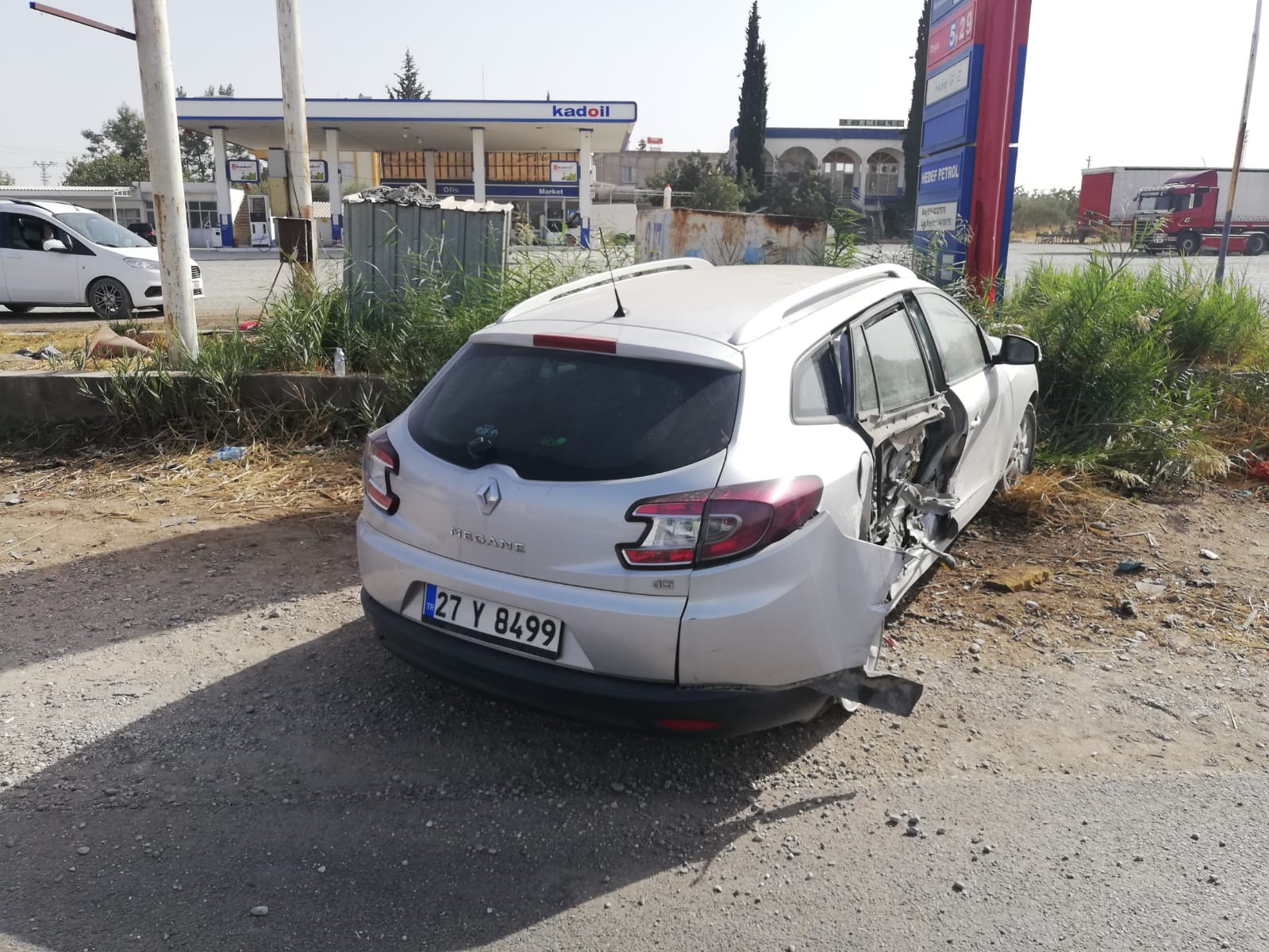 Nizip’te trafik kazası: 3 yaralı #gaziantep
