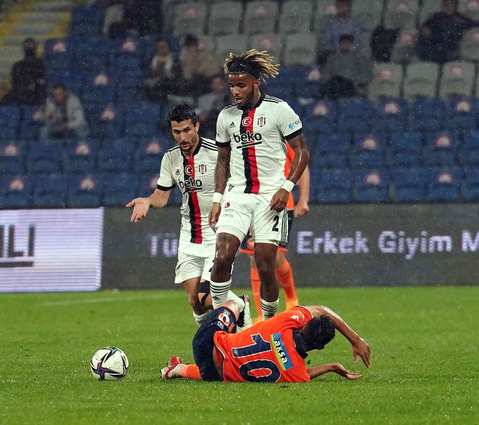 Süper Lig: Medipol Başakşehir: 3 - Beşiktaş: 2 (Maç sonucu) #istanbul