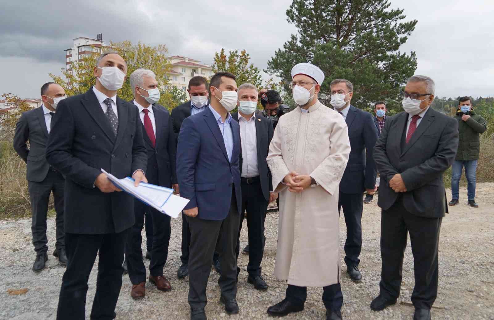 Diyanet İşleri Başkanı Erbaş, yapımı 7 yıldır devam eden camiyi inceledi #kastamonu