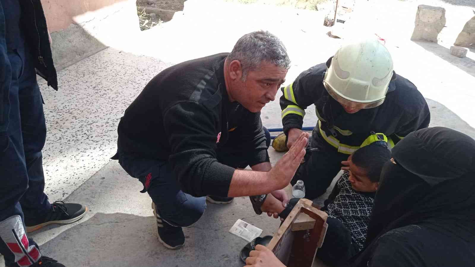Siirt’te rögara düşen çocuk kurtarıldı #siirt
