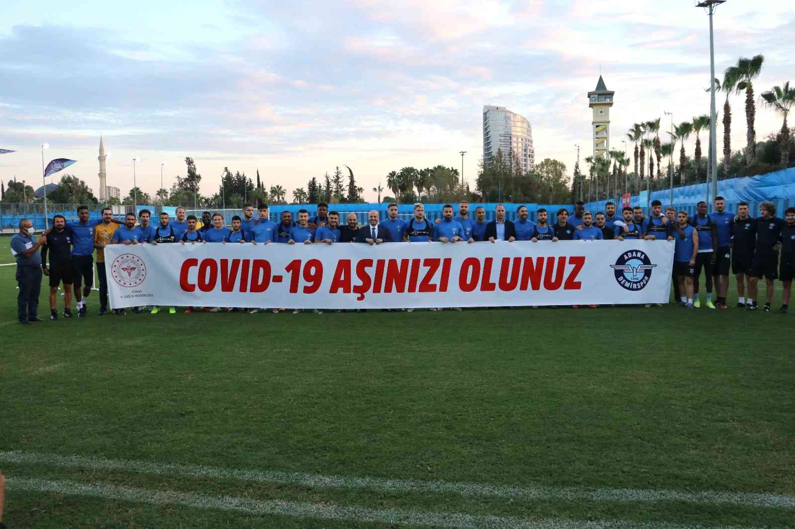 Adana Demirsporlu futbolcular korona virüs aşılamalarına destek verdi #adana