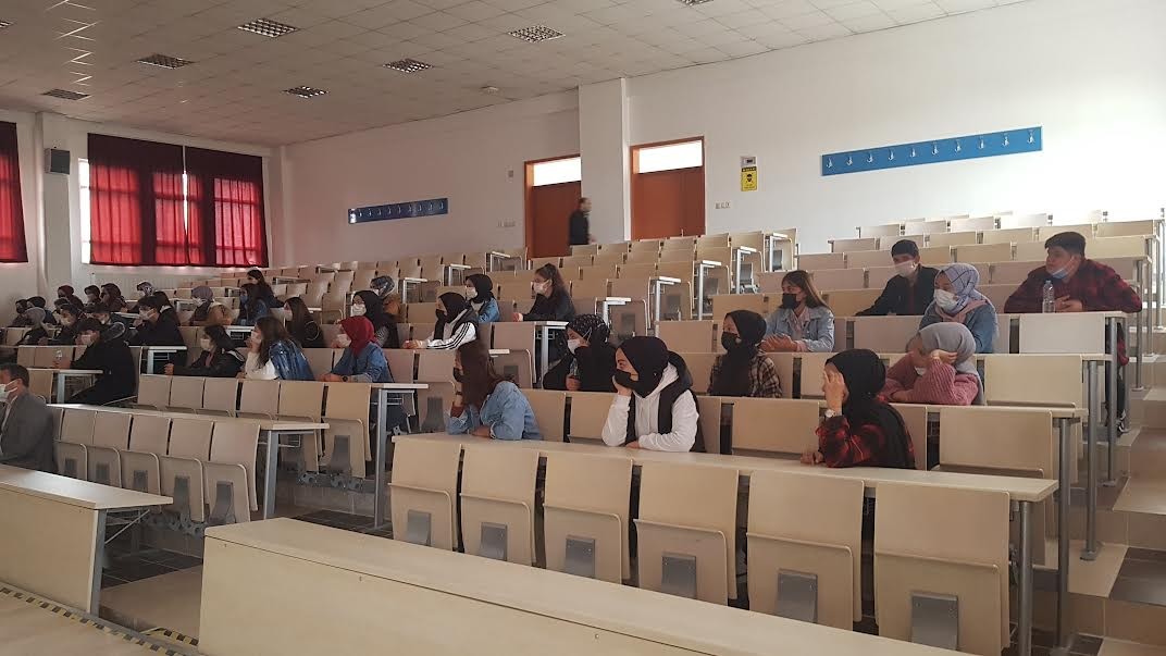 Anadolu Lisesi’nde “Üniversitede bir ders” projesi #kutahya