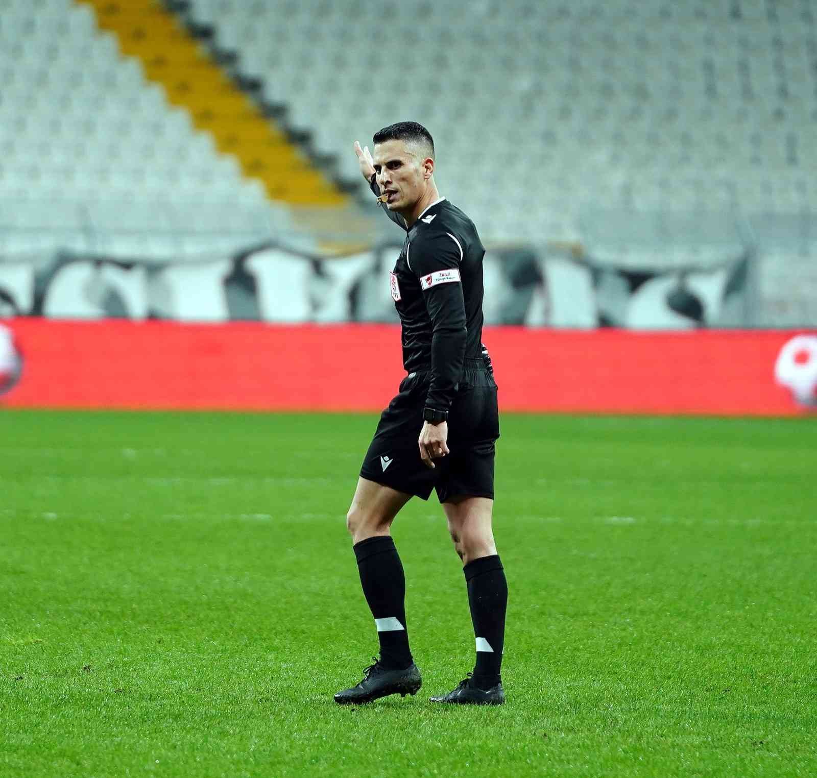 Konyaspor - Kayserispor maçını Sarper Barış Saka yönetecek #kayseri