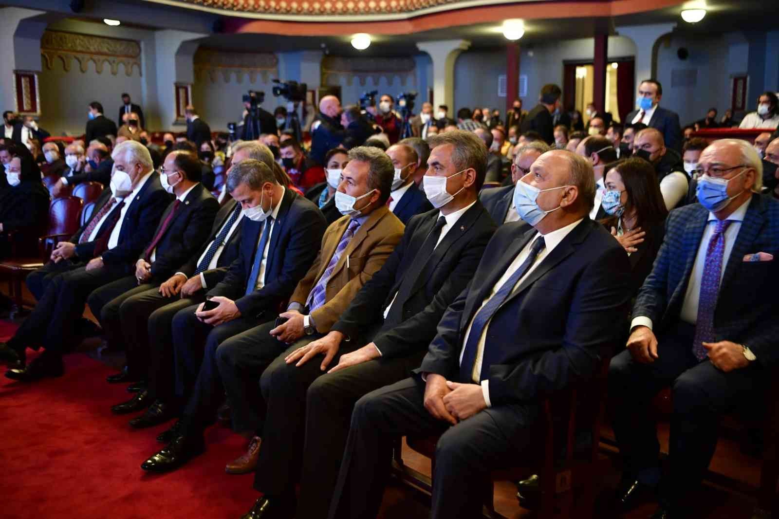 Başkan Köse, Avrasya Hizmet Ödülü’nü KKTC Cumhurbaşkanı Tatar’dan aldı #ankara