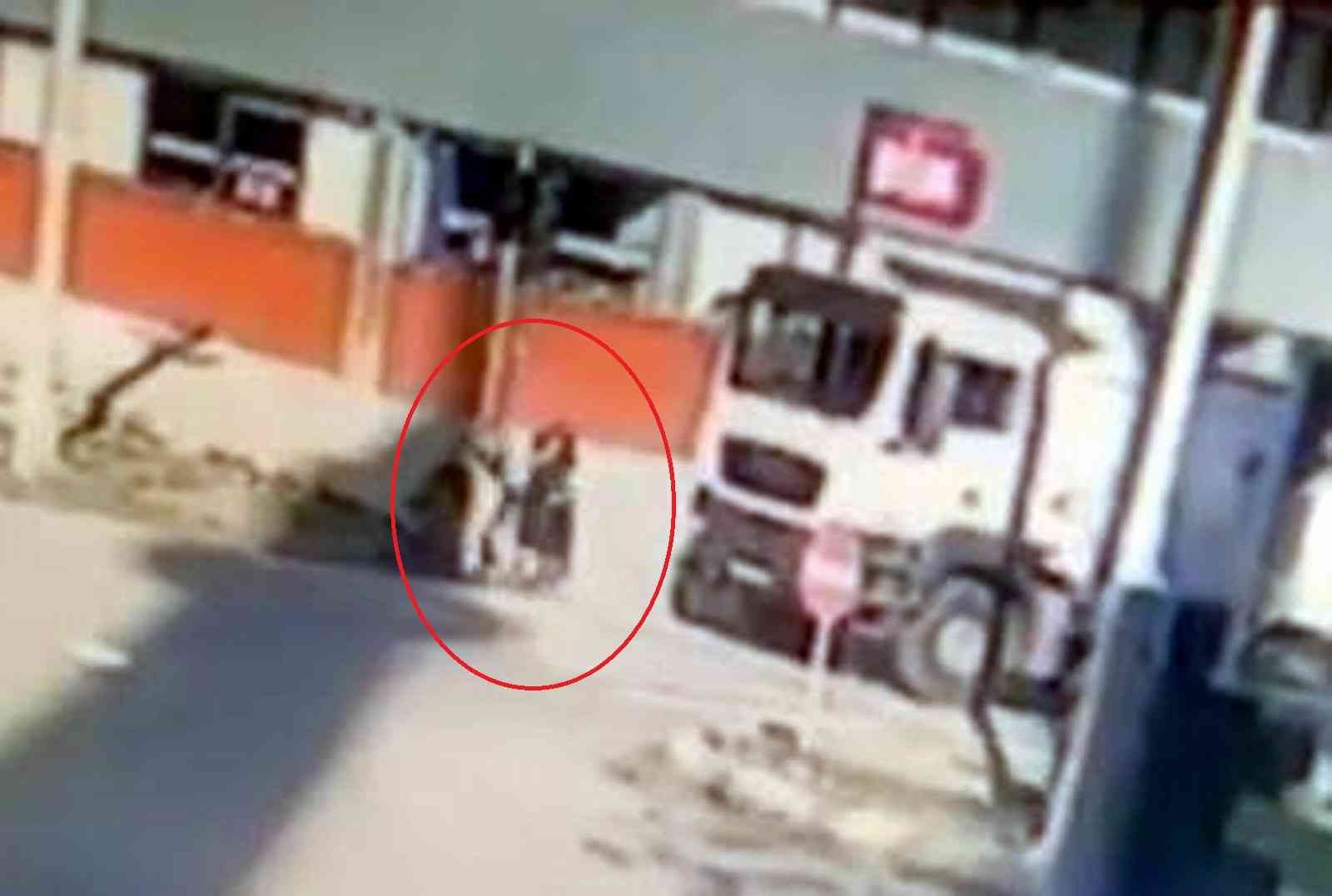 Samsun’da kamyonun karıştığı ölümlü kaza güvenlik kamerasında #samsun