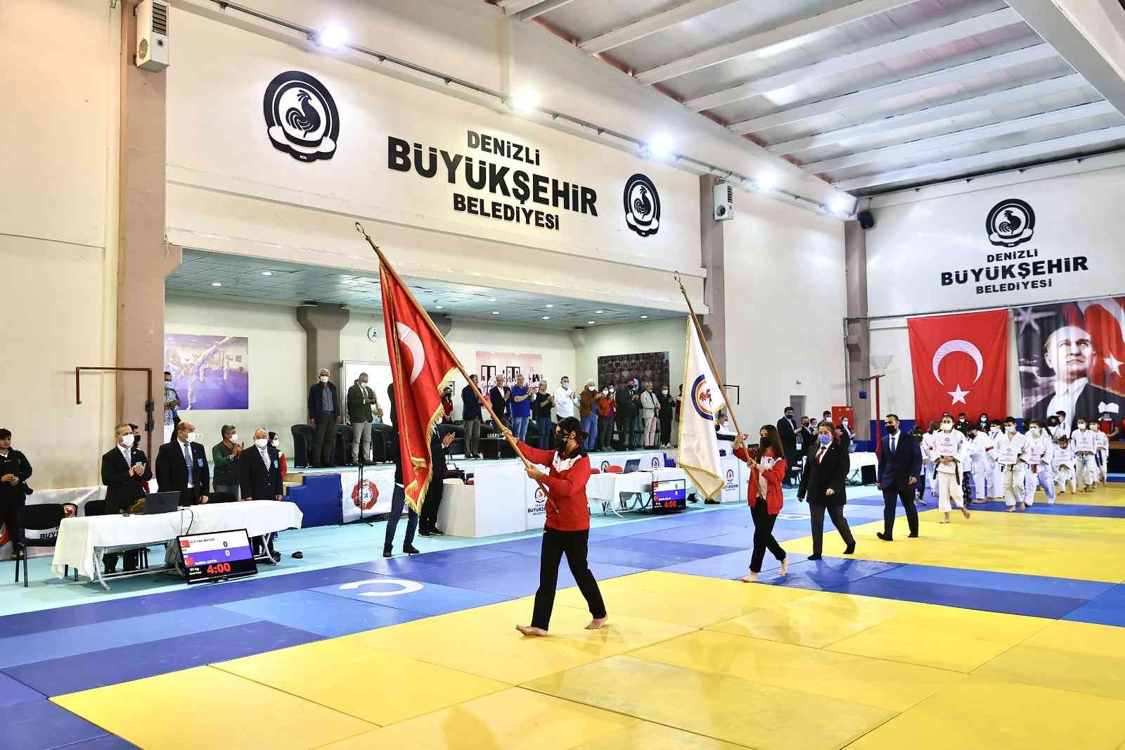 Cumhuriyet Kupası Judo Turnuvası 4 ülkeden 176 sporcuyu bir araya getirdi #denizli