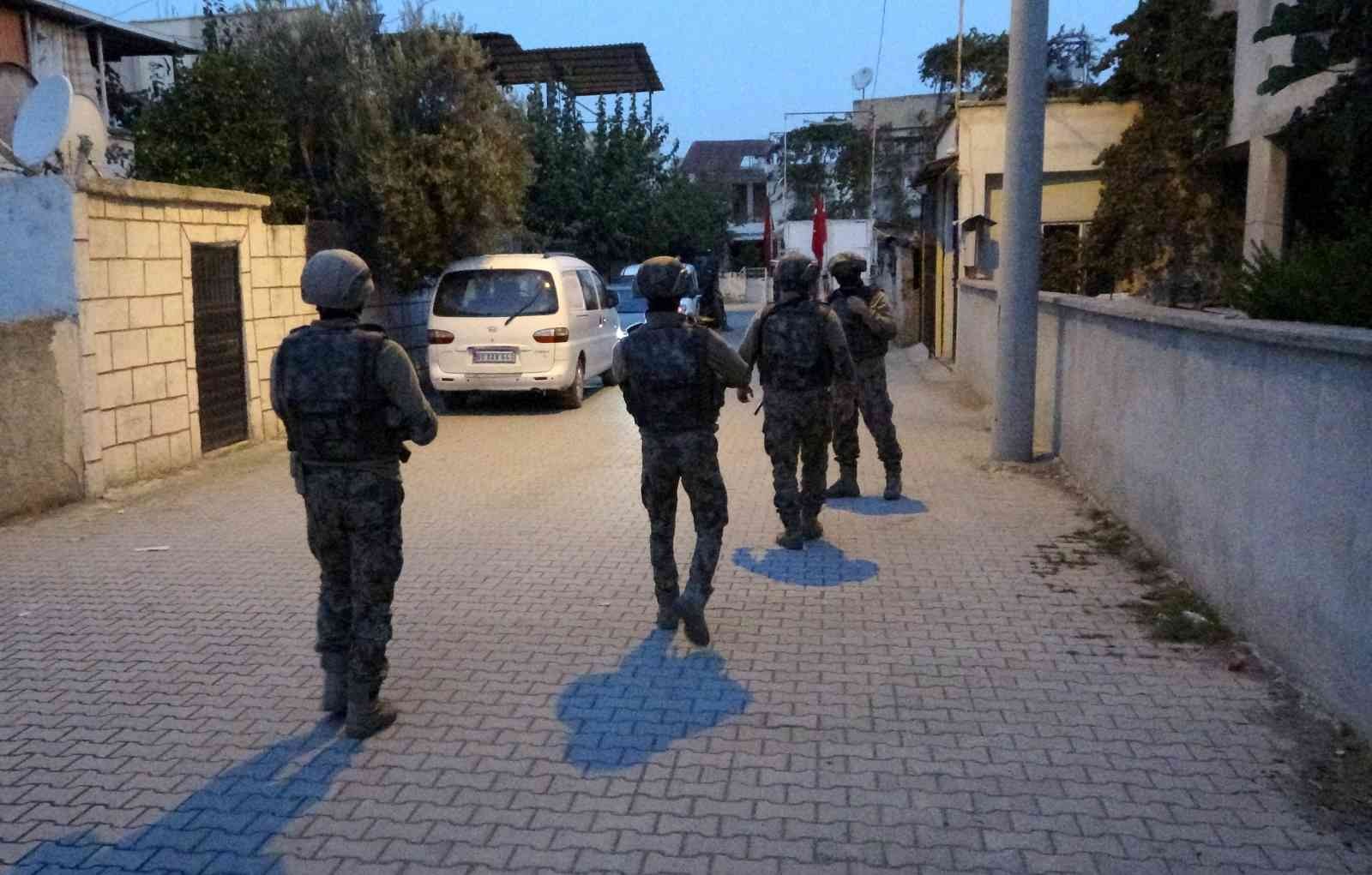 Osmaniye’de özel harekat destekli narkotik operasyonu #osmaniye