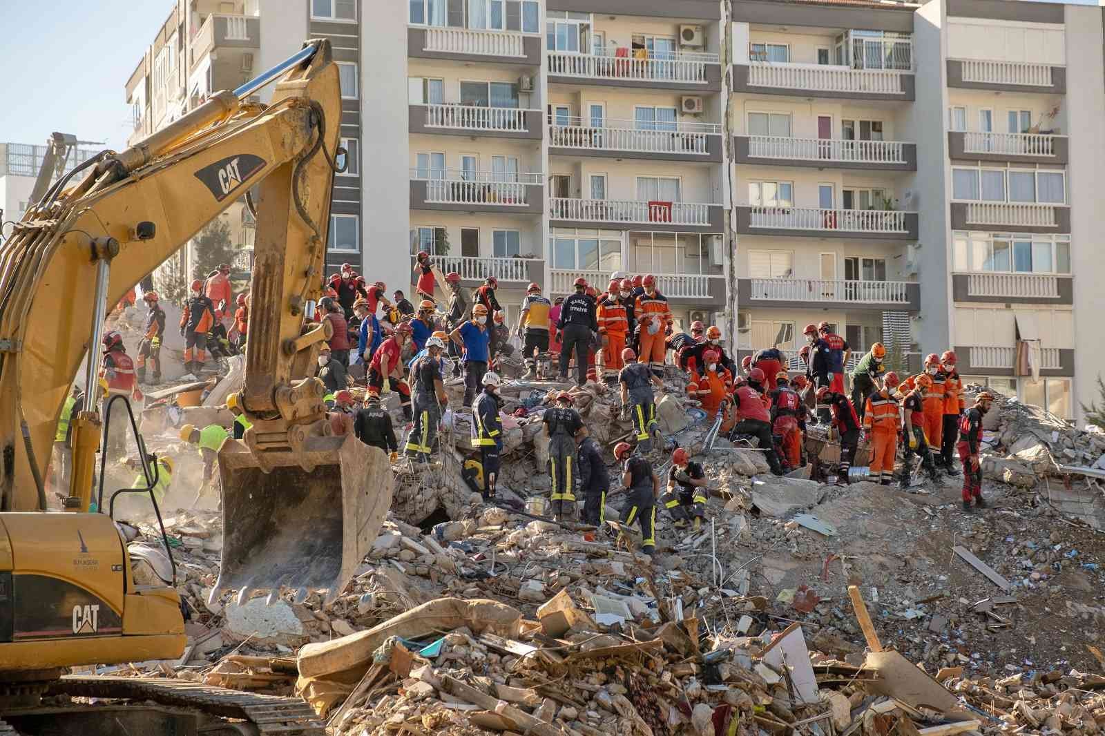 İzmir’in deprem master planı güncellenmeli uyarısı #izmir