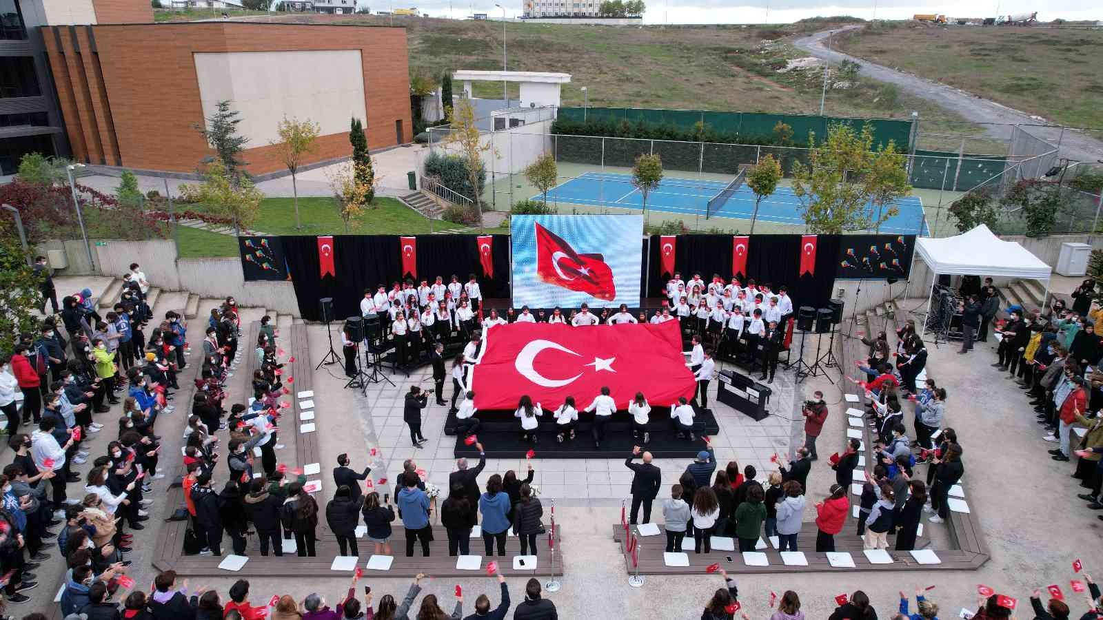 Anıtkabir’den gelen şanlı Türk bayrakları 98 yıllık gururla taşındı #izmir