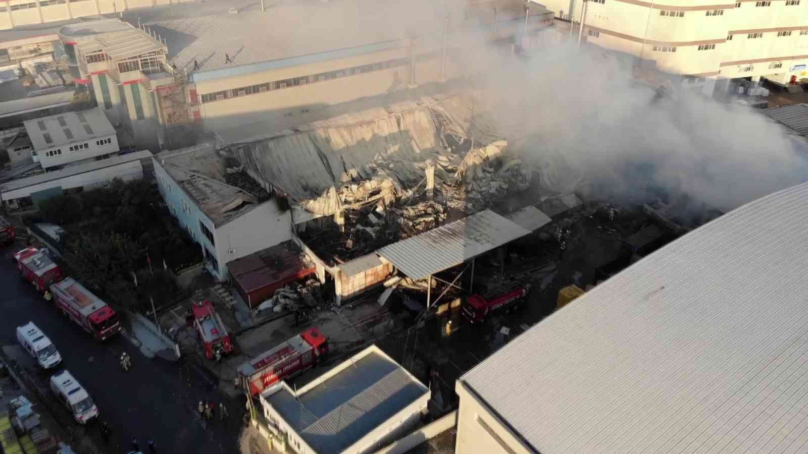 Esenyurt’ta 1 kişinin öldüğü fabrika yangınının boyutu gün ağarınca ortaya çıktı #istanbul