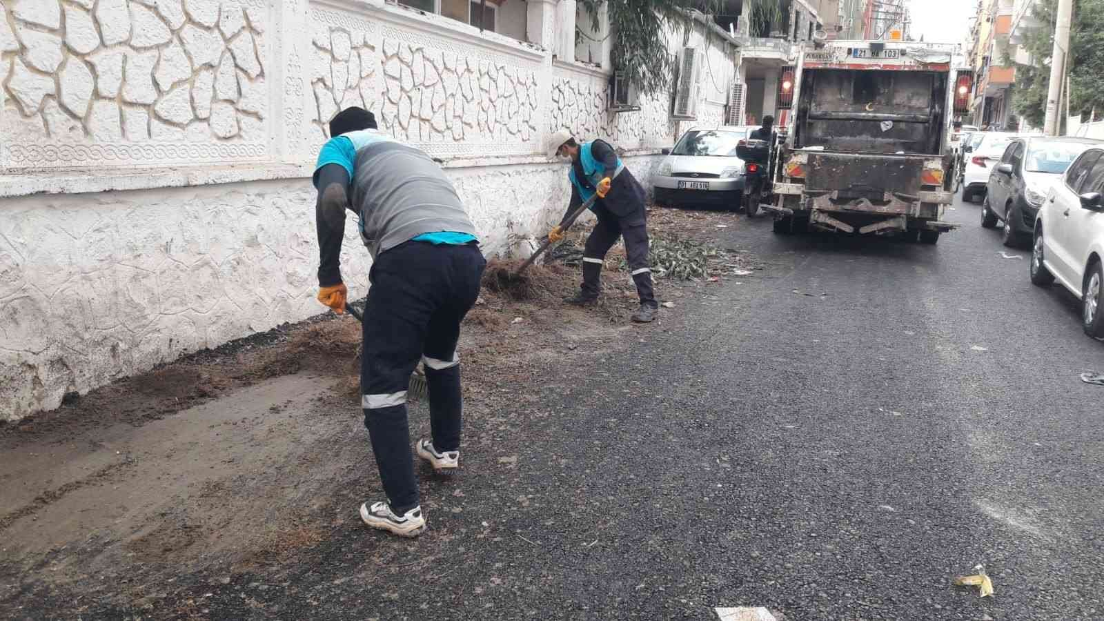 Viranşehir’de cadde ve sokalar çöplerden arındırılıyor #sanliurfa