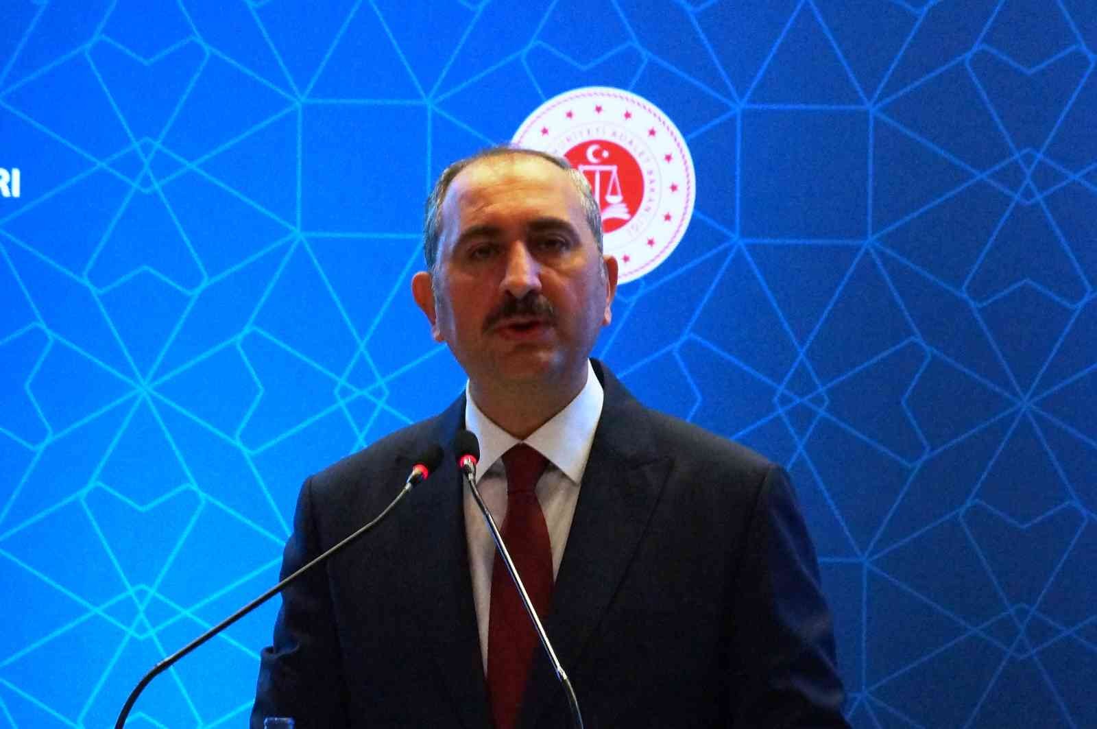 Adalet Bakanı Gül: “Eski Türkiye’de hukukun eline çekiç verdiler, herkesi çivi gibi gördü” #aydin