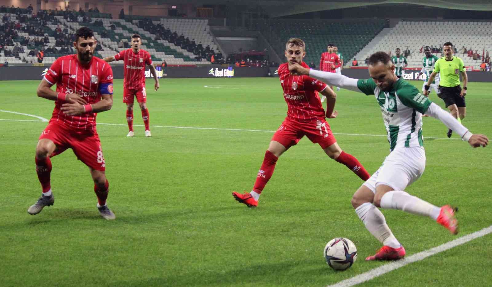 Spor Toto Süper Lig: GZT Giresunspor: 0 - Fraport Tav Antalyaspor: 1 (İlk yarı) #giresun