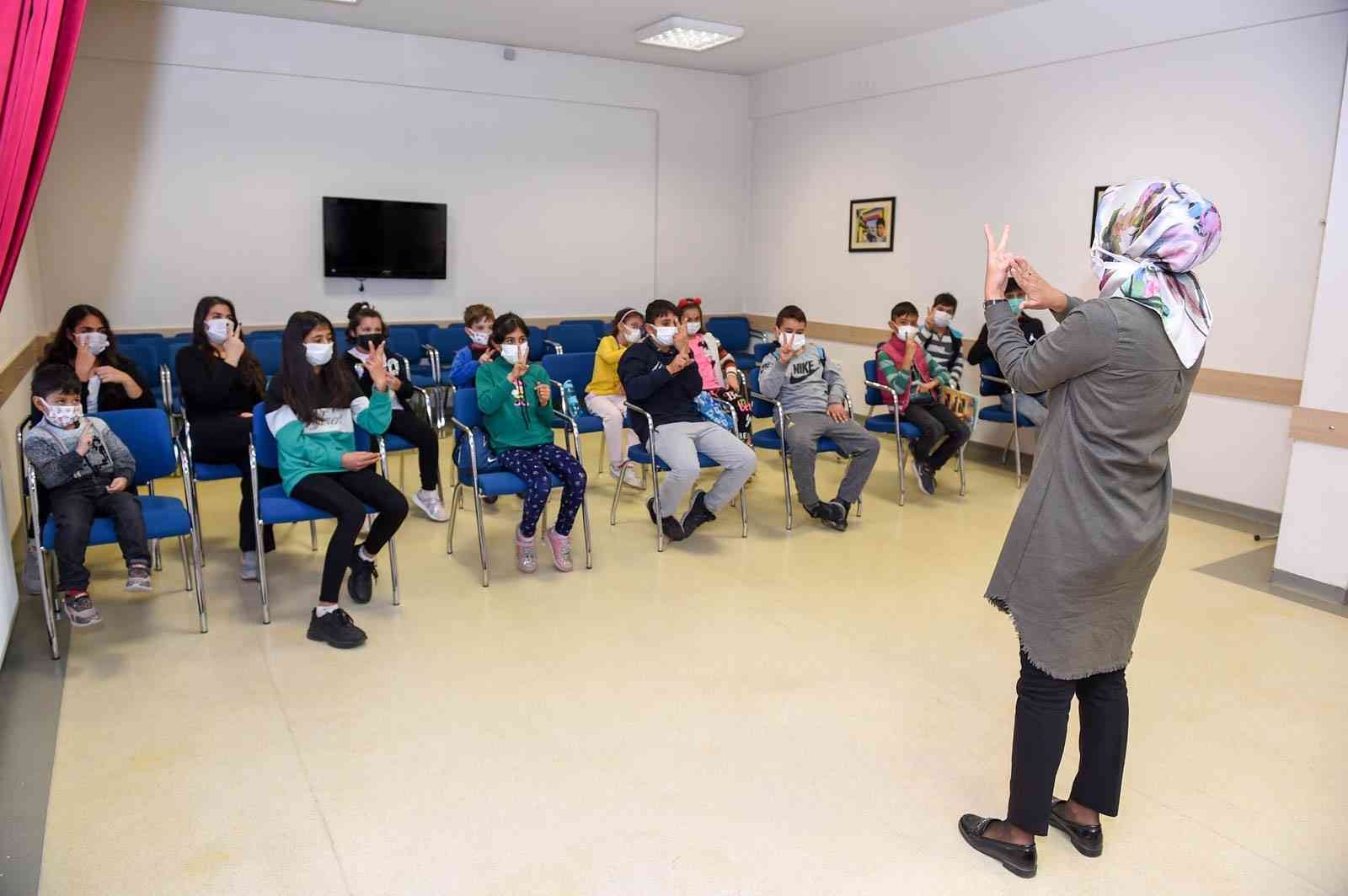 Gençlere işaret dili kursu #ankara