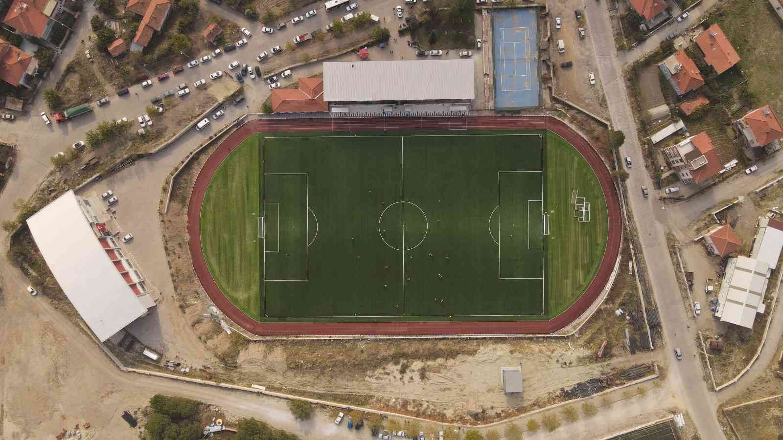 Atatürk stadının açılış maçında kazanan Sındırgı Belediyespor #balikesir