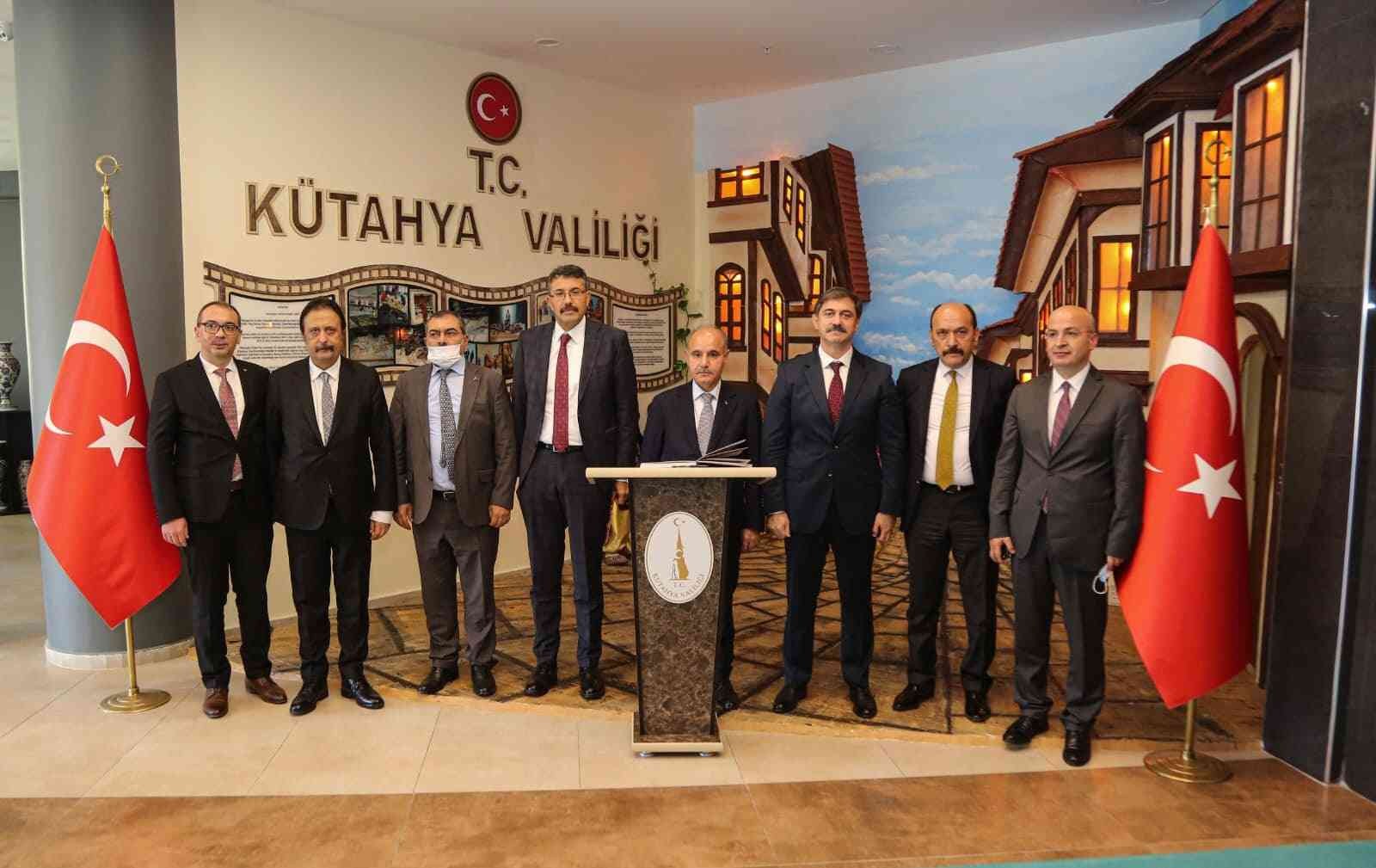 Genel Müdür Aktaş ve daire başkanları Vali Çelik’i ziyaret etti #kutahya