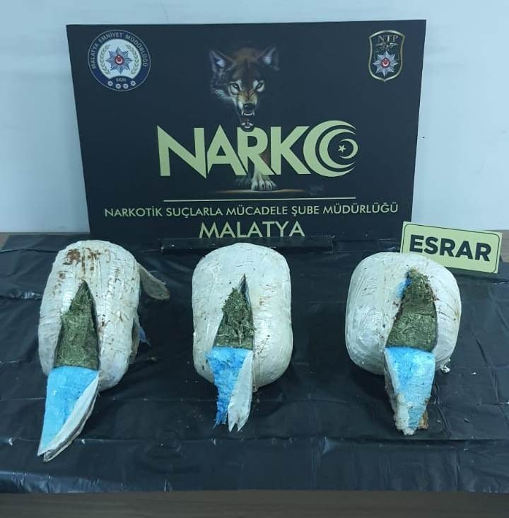 Peynir bidonlarından 5 kilo 890 gram uyuşturucu çıktı #malatya