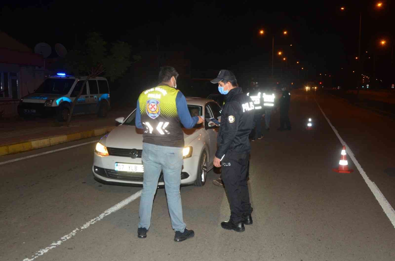 Antalya’da sürücülere maske ve trafik denetimi #antalya