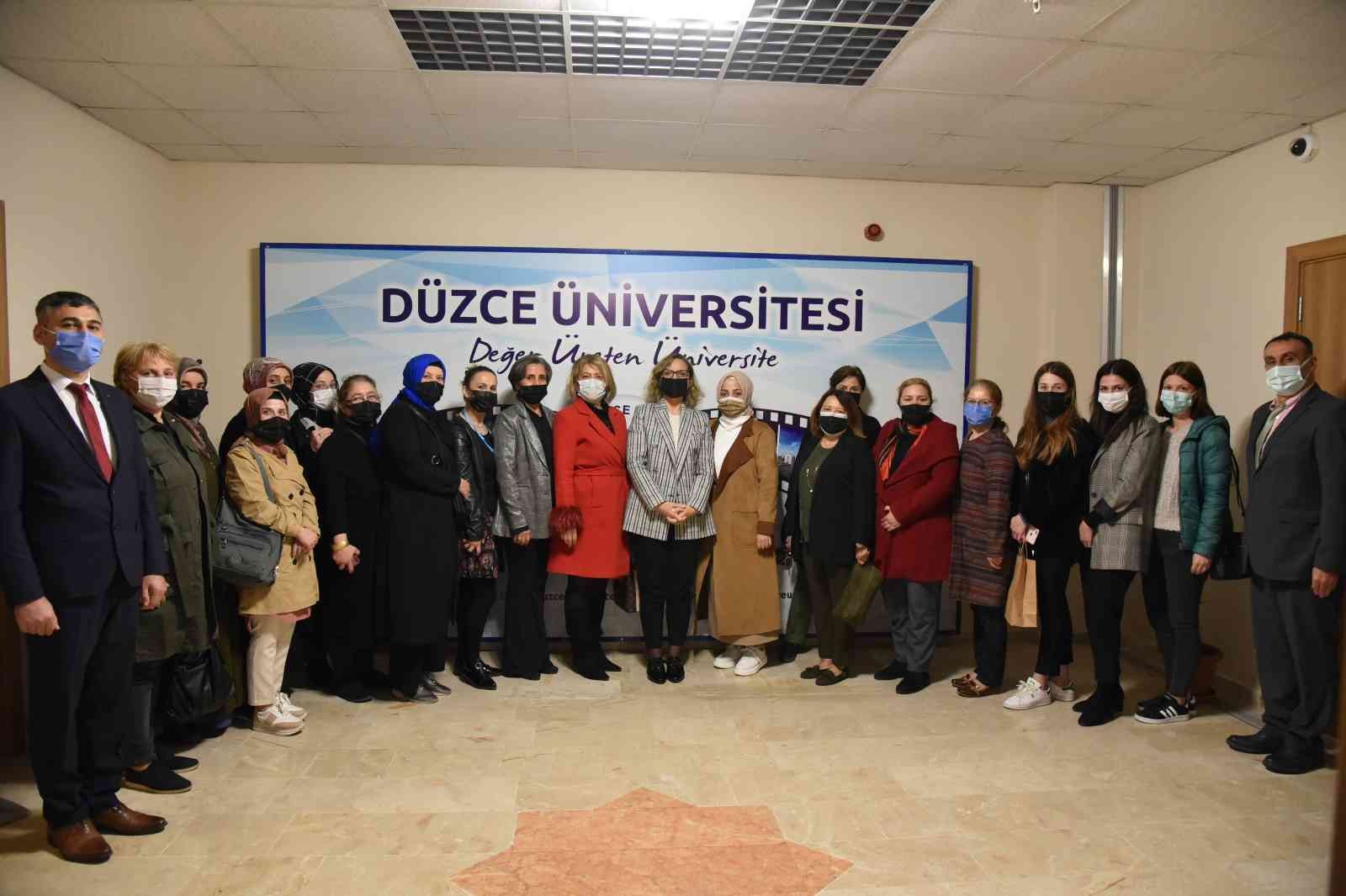 Üniversite-Kadın girişimciler iş birliği çalıştayı gerçekleştirildi #duzce