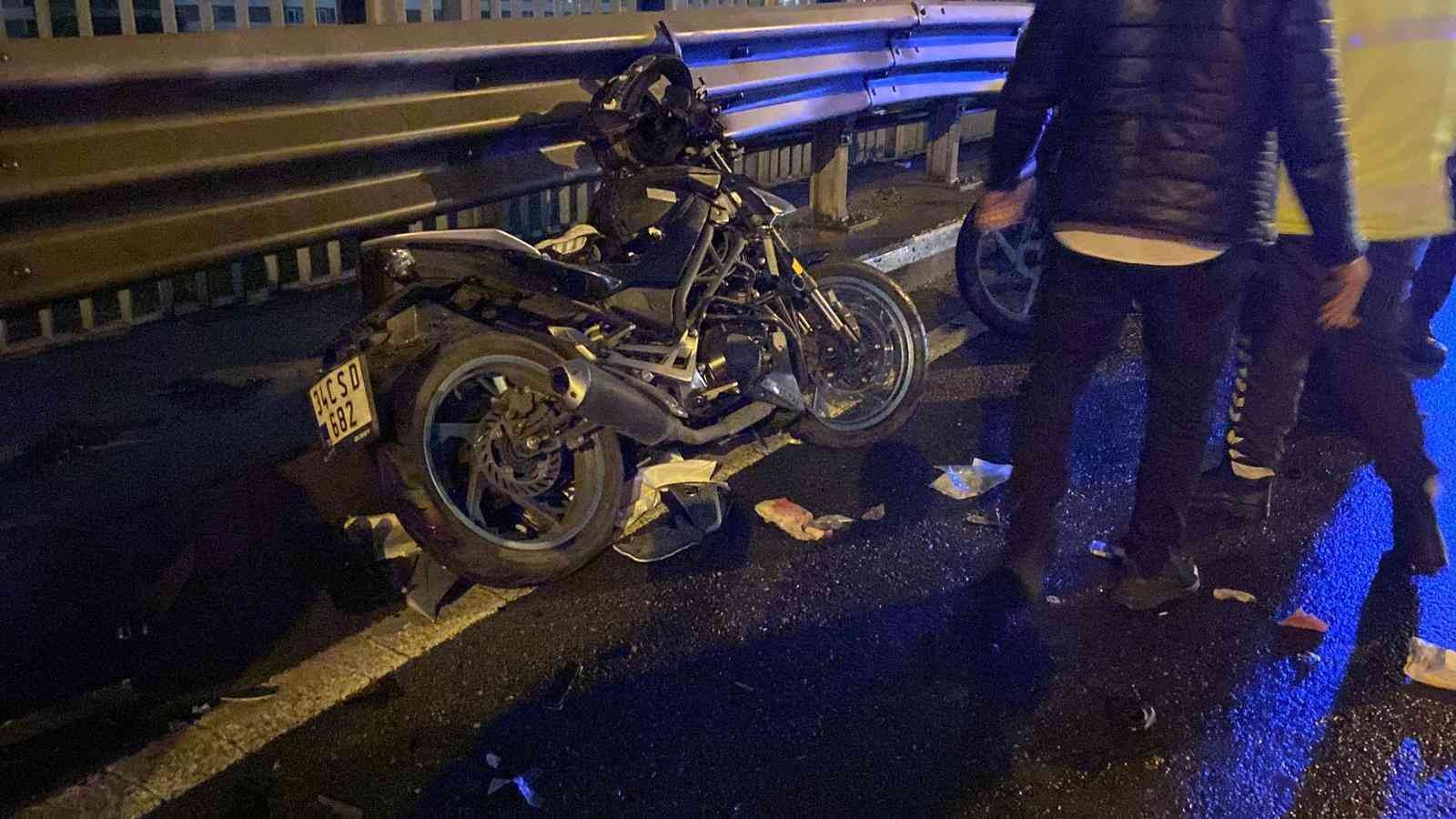 O-3’te arıza yapan kamyonete çarpan motosiklet sürücüsü ağır yaralandı #istanbul