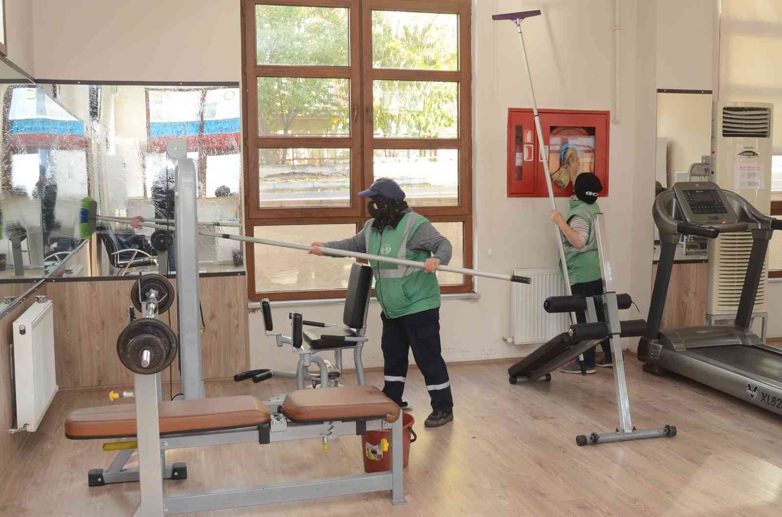 Belediyenin spor salonlarına başvurular başladı #bilecik